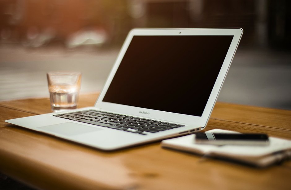 WHY CUSTOM-MADE TABLE AND HOW TO PICK ONE working desk